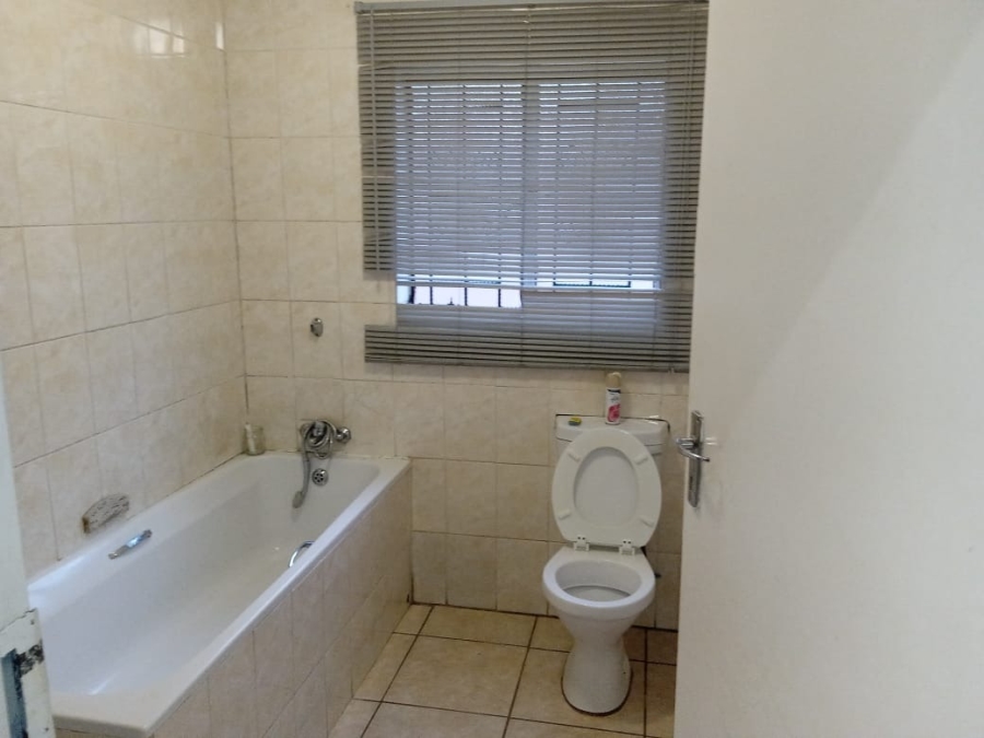 To Let 3 Bedroom Property for Rent in Grasslands Free State